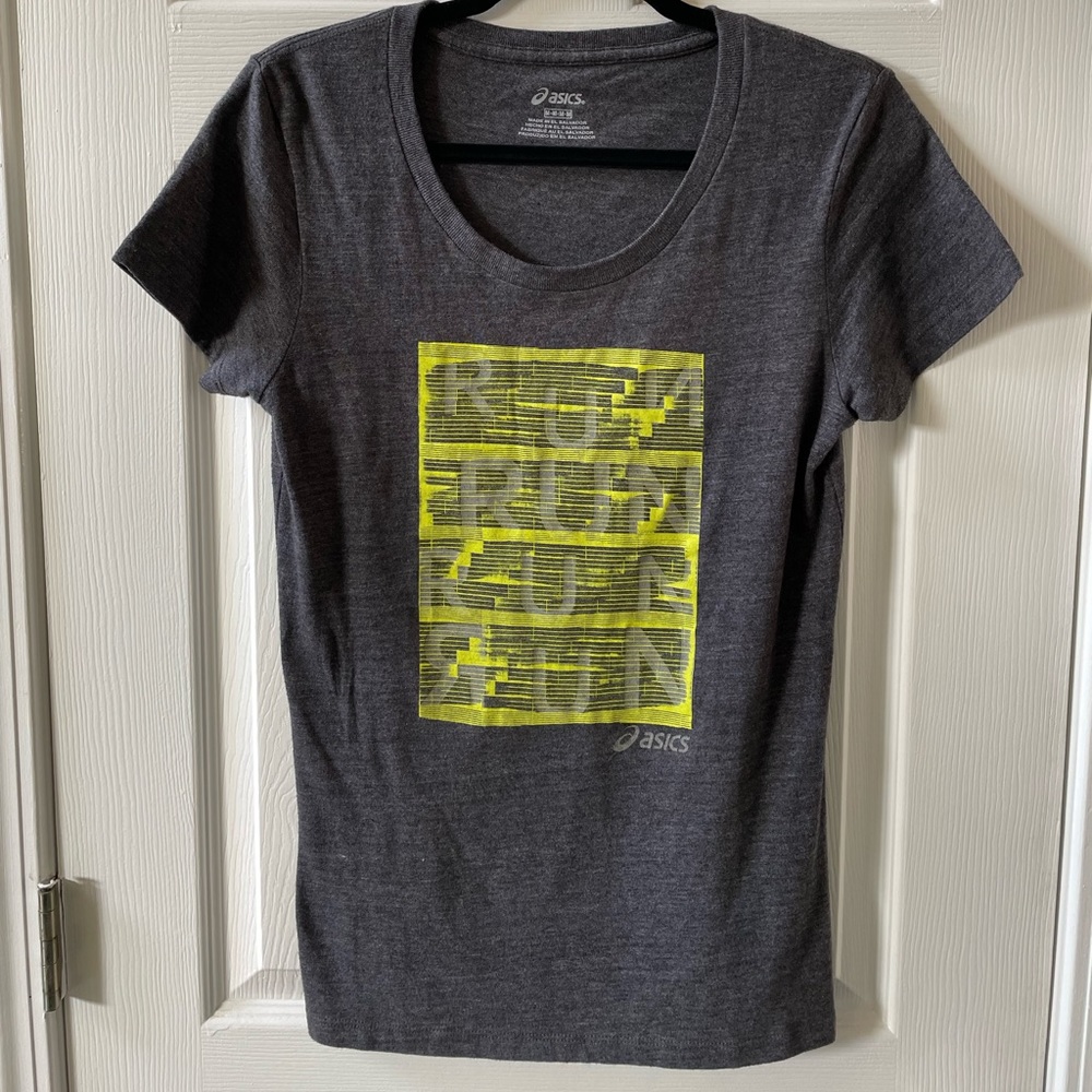 ASICS “RUN” T-Shirt Size: M New Without Tags